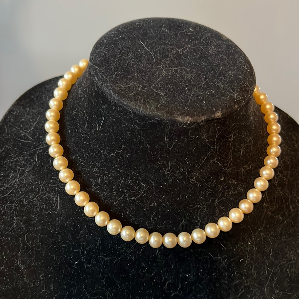 Pearl necklace